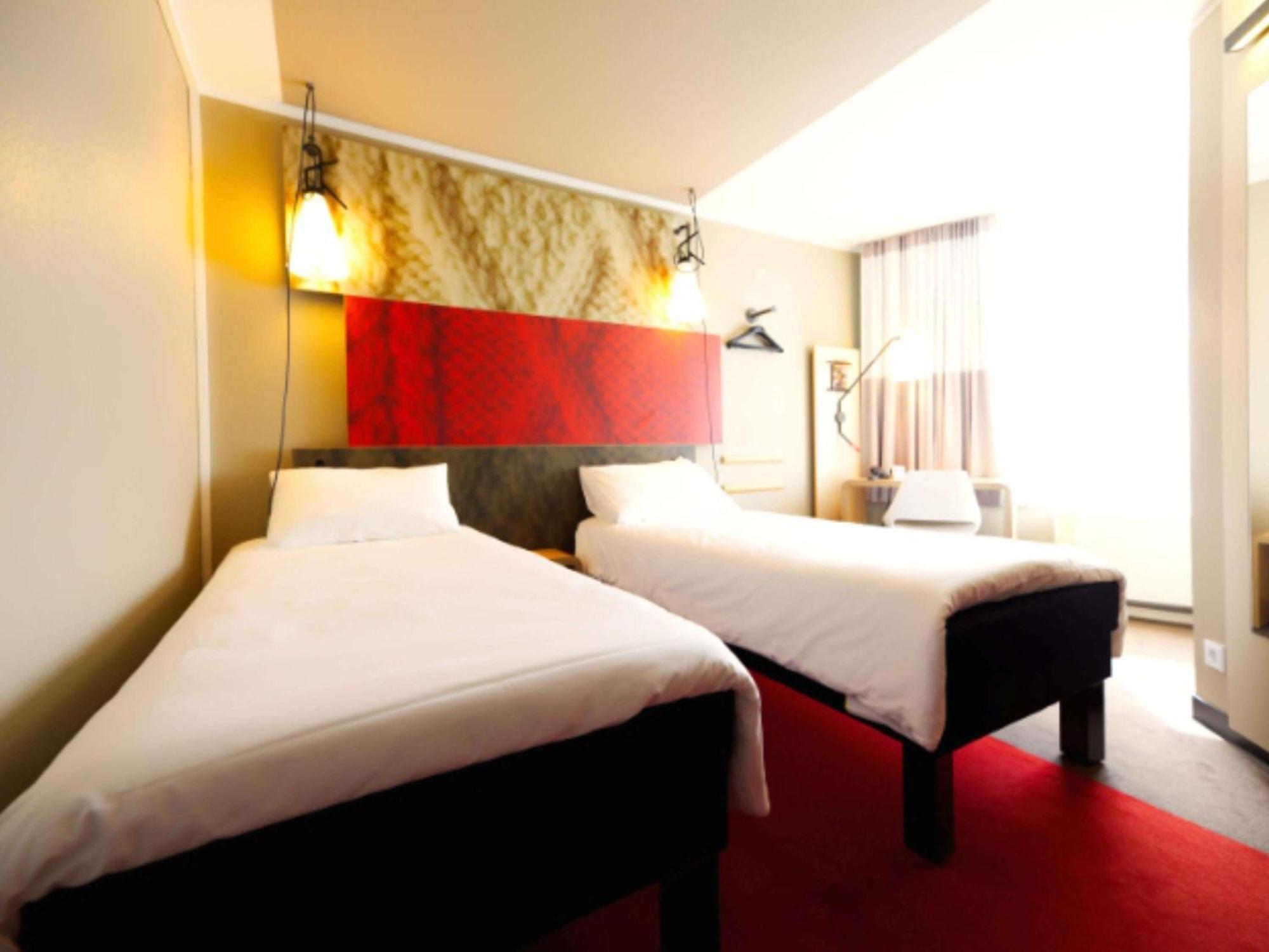Ibis Centrum Hotel 3*